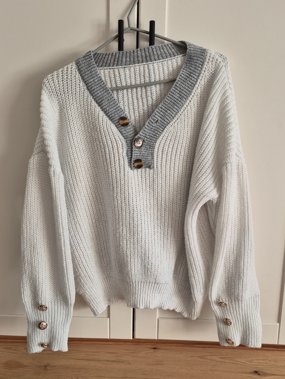 Chunky V-Neck Rose Gold Cuff Button Detail Sweater